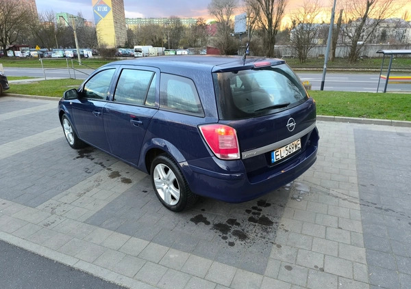 Opel Astra cena 11000 przebieg: 215800, rok produkcji 2009 z Łódź małe 29